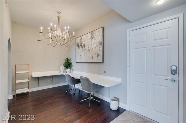 Photo - WELCOME TO LUXURY LIVING AT THE OGDEN HIGH... Unidad 1706