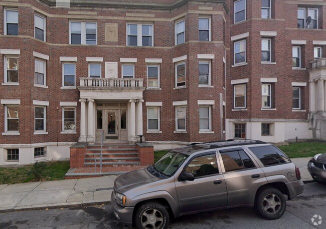 Building Photo - 11 Scottfield Rd Unit 5 Rental