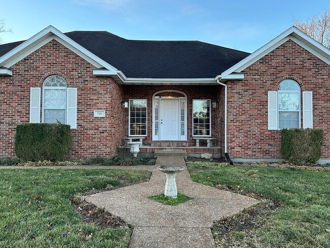 Building Photo - 700 Sudbury Dr