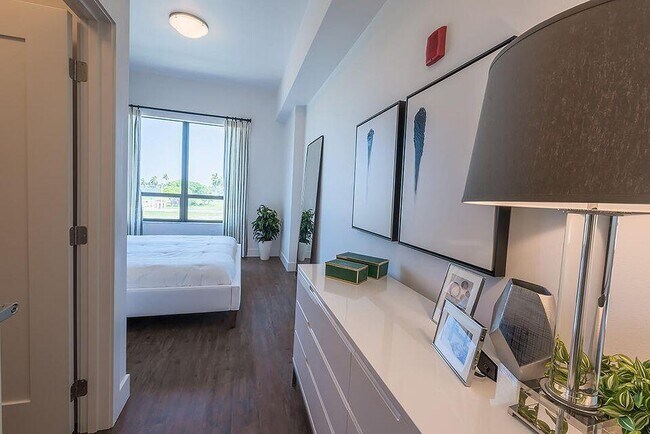 Photo - 312 23rd St Unit 420