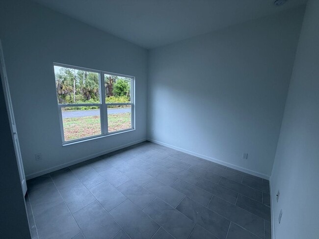 Photo - BRAND NEW 2Bd/2Ba/1Cg