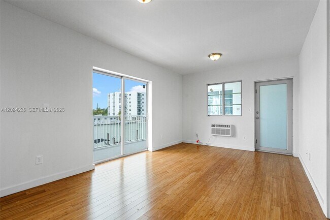 Photo - 7950 Tatum Waterway Dr Unit N10