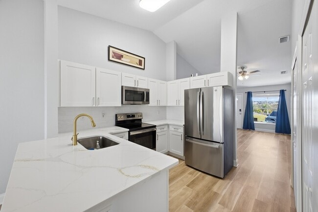 Photo - 750 S Grand Hwy