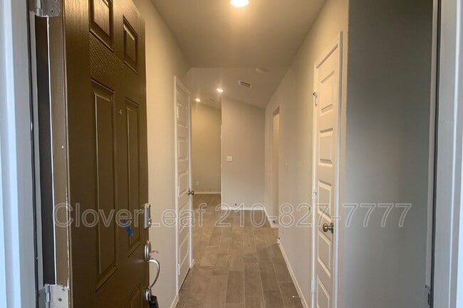 Photo - 2172 Darst Dr