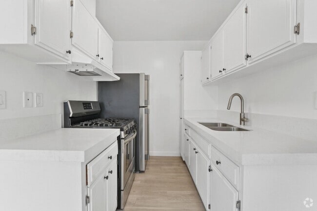 Building Photo - 1451 Franklin St Unit 7 Rental