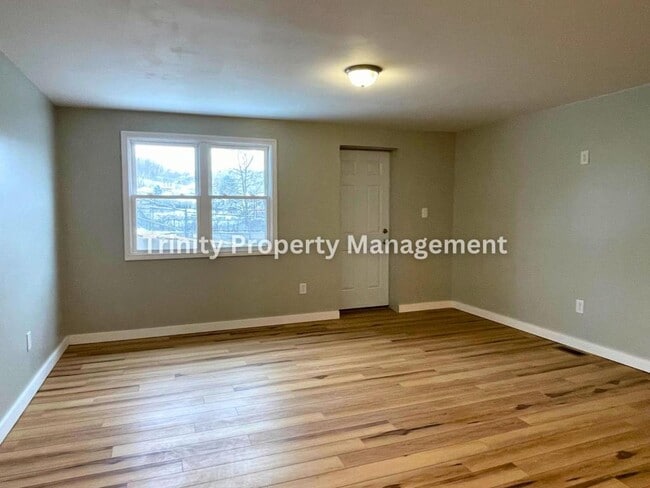 Photo - 99 Linden Ave