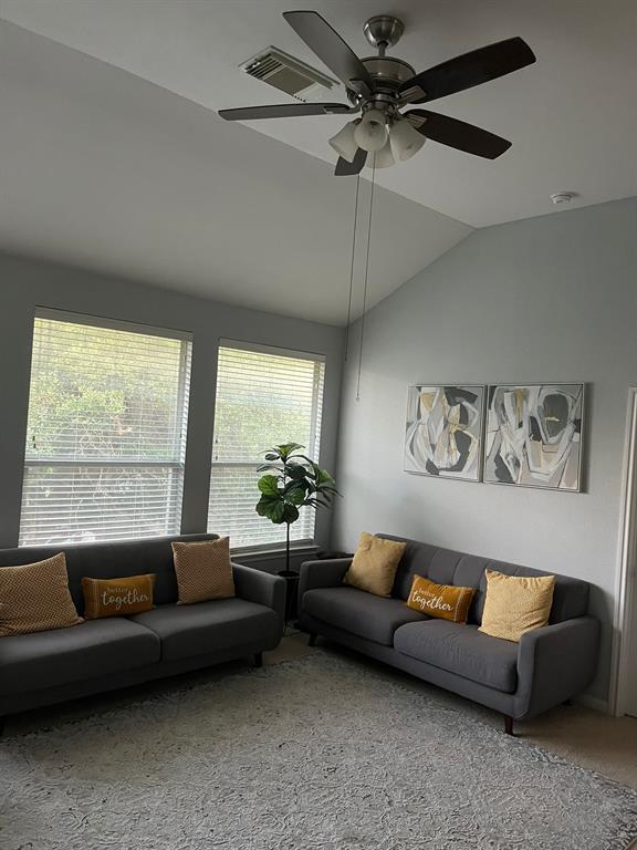 Photo - 1029 Horseback Hollow