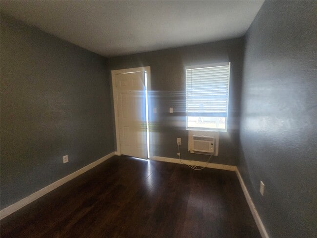 Building Photo - 4902 FM1765 Unit 5