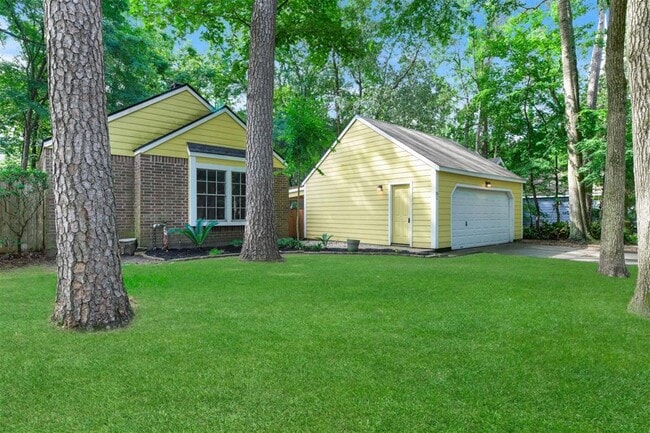 Photo - 15 Tulip Hill Ct House