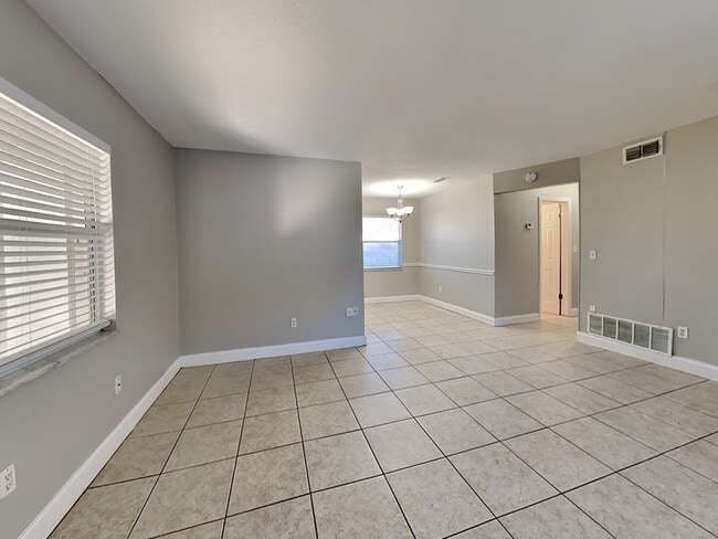 Photo - 2605 E Pine St