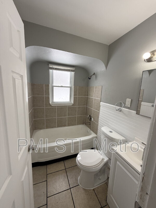 Photo - 9729 Lorna Ln