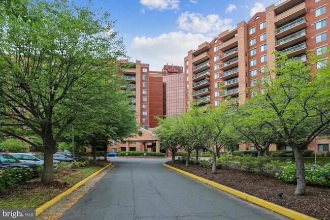 Building Photo - 2230 George C Marshall Dr Unit 1017