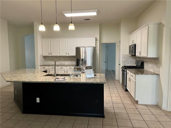 Photo - 507 Red Hawk Dr