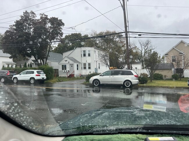 Photo - 72 Maple St Unidad 1st floor