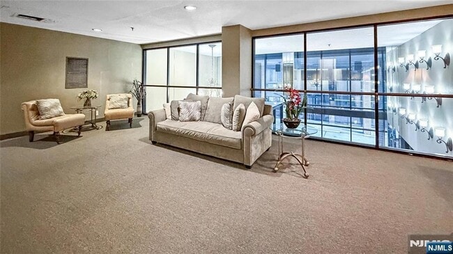 Photo - 326 Prospect Ave Unit 2G