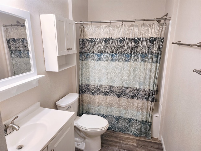 Photo - 312 E Adams St