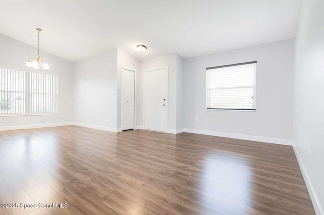 Photo - 747 Samuel Chase Ln