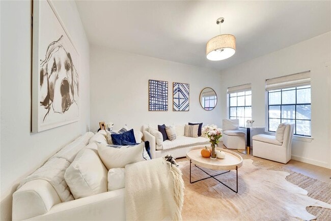 Photo - 2216 San Gabriel St Unit 204