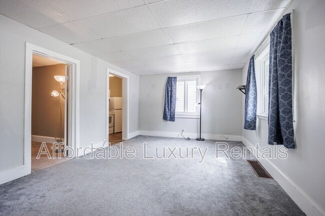 Photo - 77 State St Unit 1