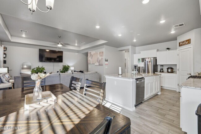 Photo - 1052 Summer Breeze Pl