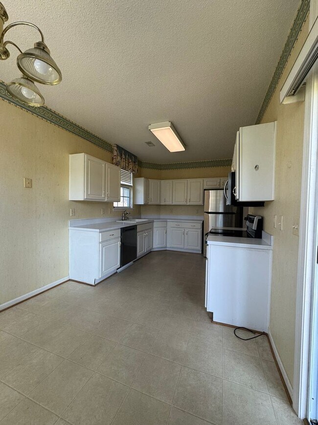 125 Shoal Creek
