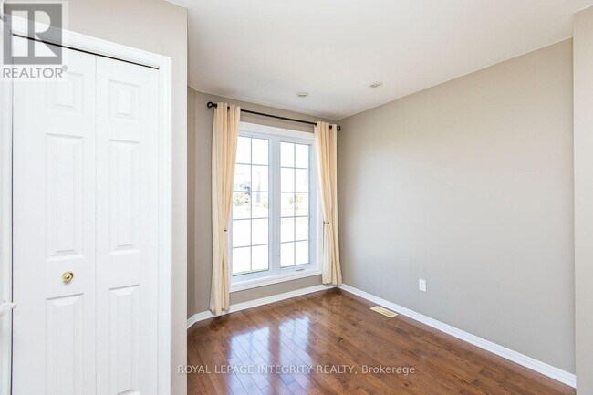 Photo - 146 Berrigan Dr