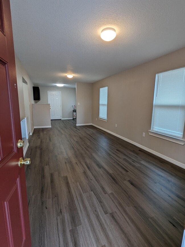 Photo - 638 W Jackson St