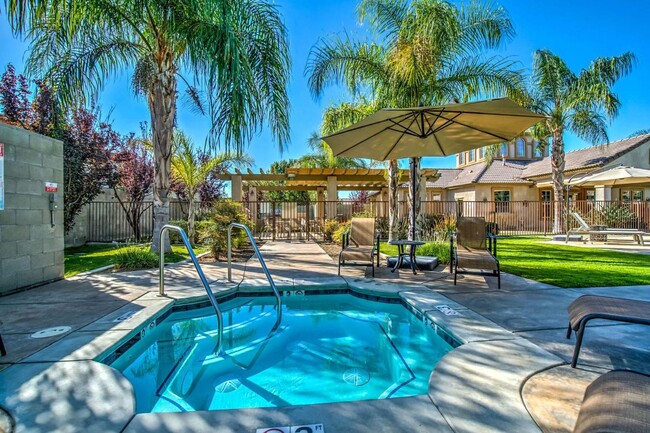 Photo - 703 Jasmine Parke Dr Unidad 1