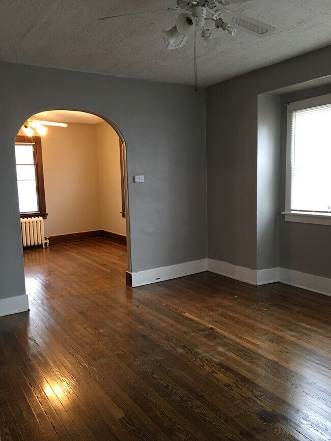 Photo - 122 N 35th St