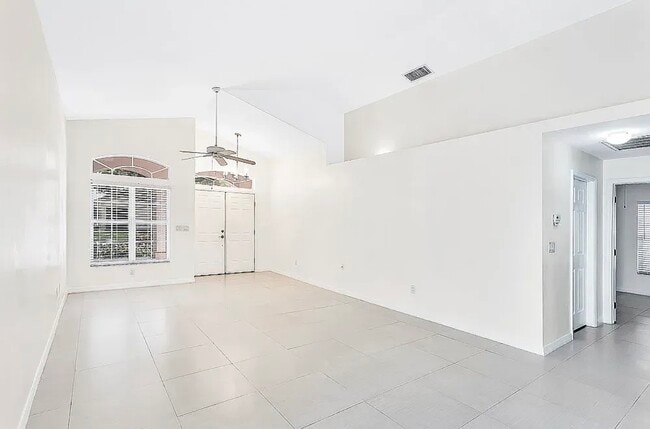 Photo - 13625 Admiral Ct