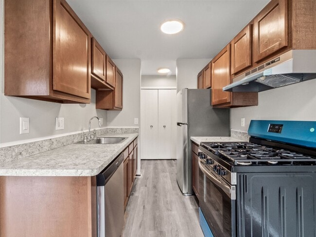 Photo - Glenwood Apartments