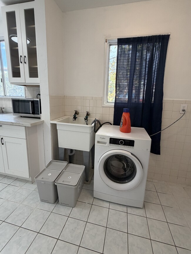 Photo - 1534 University Ave Unit 1534