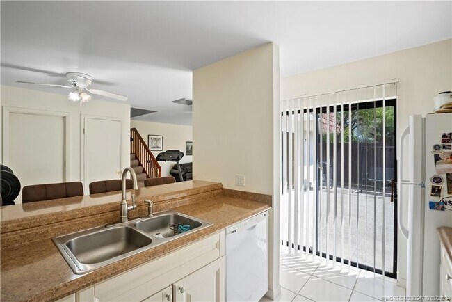 Photo - 2992 SW Sunset Trace Cir