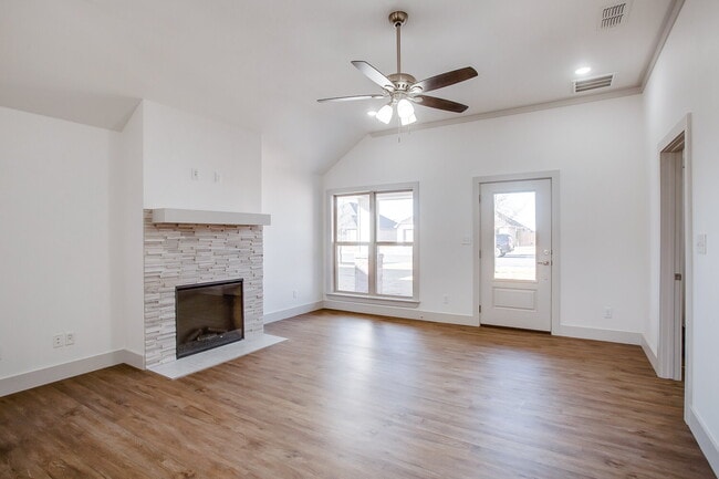 Building Photo - Wonderful 3/2 in Wolfforth! Rental