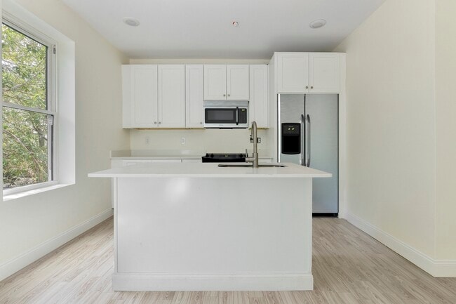 Photo - 123 Intervale St