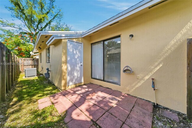 Photo - 20117 SW 88th Ct