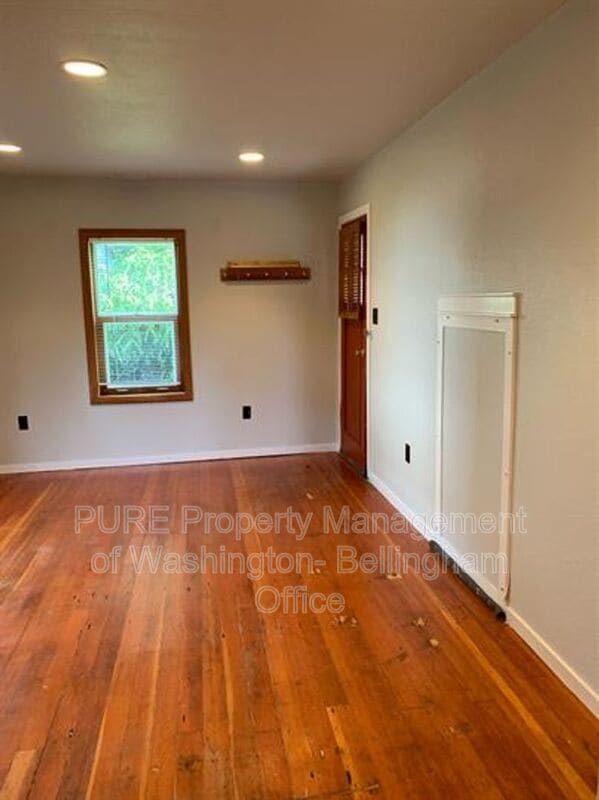 Photo - 520 S 3rd St