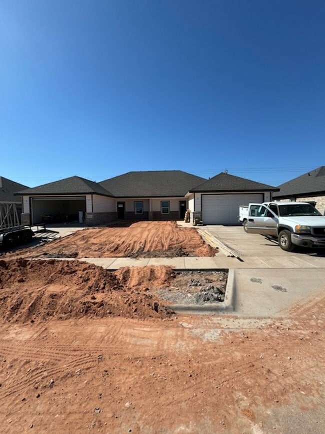 Building Photo - 7129 Tin Cup Rental