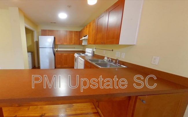 Photo - 101 Silver St Unit 201