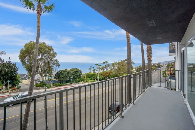 Photo - Ocean Edge @ Laguna Beach