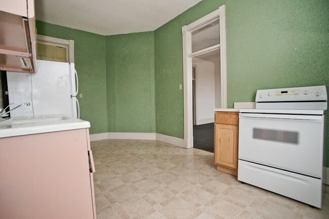 Photo - 704 N 3rd St Unit 2