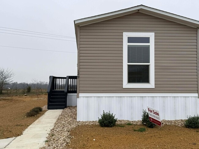 Photo - 129 Ponderosa Way