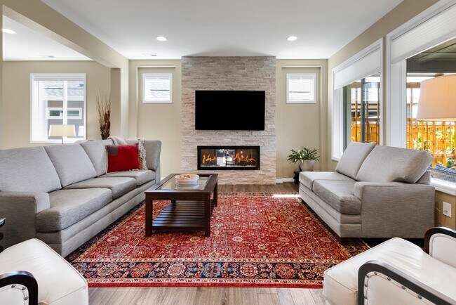 Photo - 14808 182nd Ave E