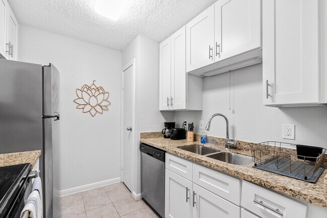 Building Photo - 7900 N Stadium Dr Unit 32 Rental