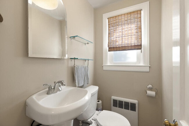Photo - 12 Headland Way