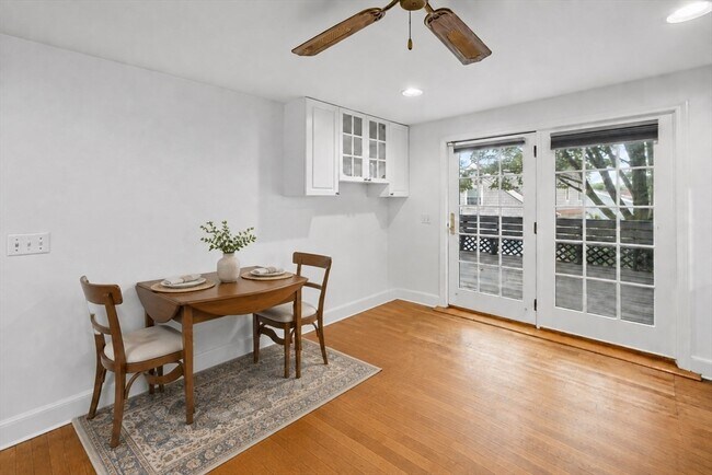 Photo - 153 G St