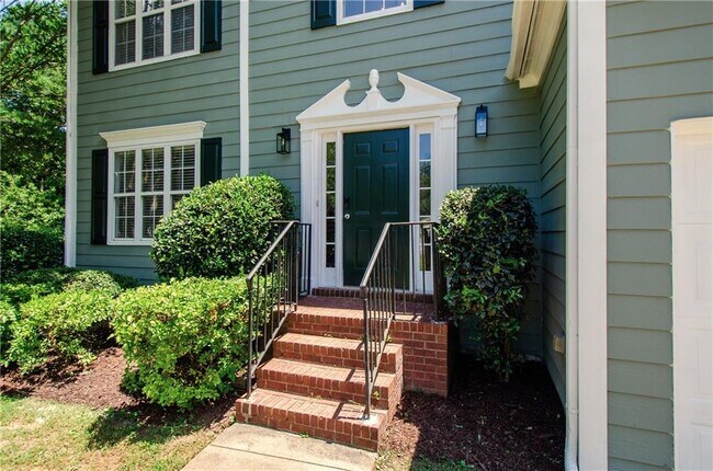 Photo - 3390 Northcliff Dr