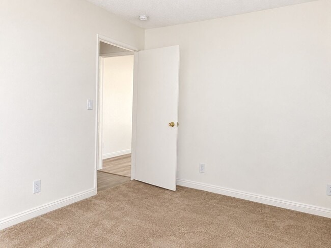 10210 Mountair Ave., Tujunga