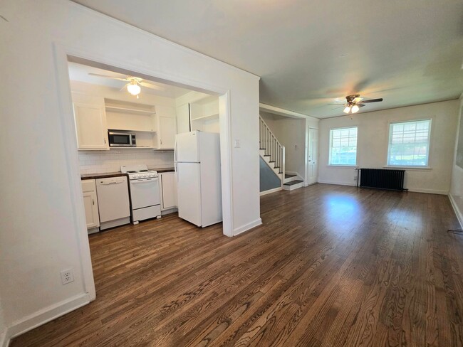 Photo - 2038 N Grands Ave