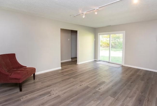 Photo - 9030 Reed Rd